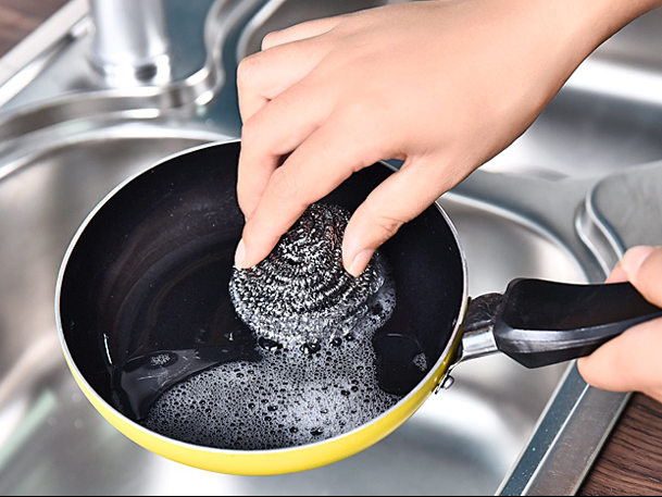 Boule de récurage en métal de nettoyage de BBQ aucune odeur particulière sans la puce en baisse