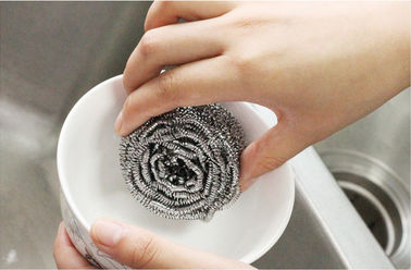 Chine Retrait 410/430 résistant à l'usure de boule de nettoyage d'acier inoxydable des taches têtues fournisseur